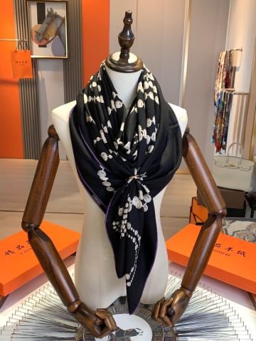 KHĂN CHOÀNG NỮ HERM LỤA–LEN 2 MẶT, HỌA TIẾT NGỌC TRAI