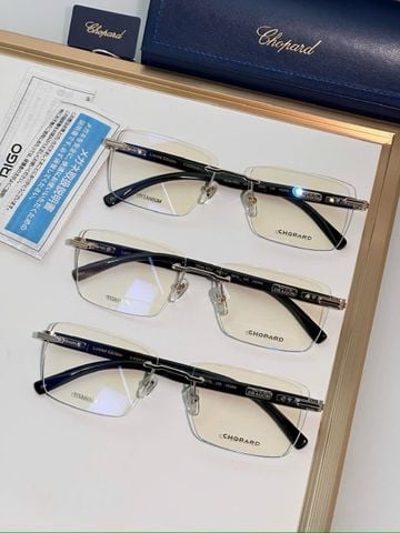 KÍNH MẮT NAM NỮ CHP PHIÊN BẢN LIMITED EDITION GỌNG KHOAN TITANIUM PHỐI SỪNG