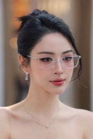 KÍNH MẮT NỮ GC GỌNG TRONG SUỐT DÁNG VUÔNG THANH MẢNH