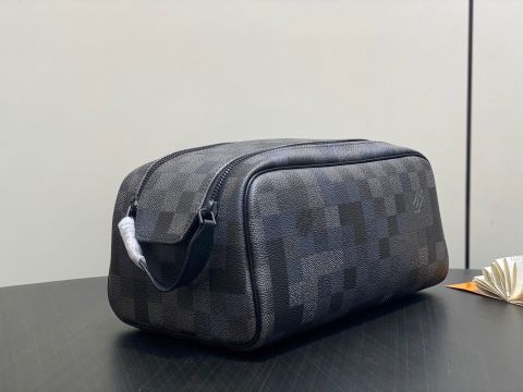 Túi L*V Damoflage Dopp Kit