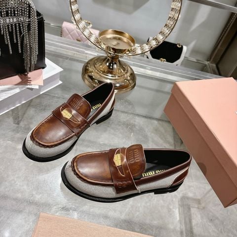 GIÀY NỮ LOAFER MM PHỐI CHẤT LIỆU TÂN CỔ ĐIỂN • CHI TIẾT KIM LOẠI TINH XẢO • ĐẾ 2.5CM