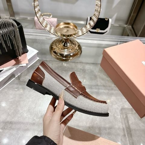 GIÀY NỮ LOAFER MM PHỐI CHẤT LIỆU TÂN CỔ ĐIỂN • CHI TIẾT KIM LOẠI TINH XẢO • ĐẾ 2.5CM