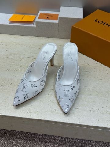 DÉP CAO GÓT NỮ L V MŨI NHỌN LƯỚI XUYÊN THẤU ĐÍNH PHA LÊ MONOGRAM GÓT 8.5CM