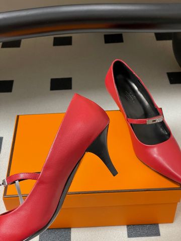 GIÀY CAO GÓT NỮ H M MAJESTE 60 DÁNG MŨI NHỌN QUAI MẢNH KHÓA KIM LOẠI