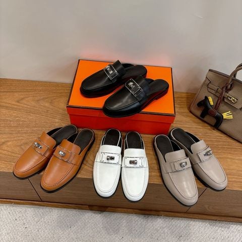 GIÀY SỤC NỮ H M PHIÊN BẢN KELLY “ECLAIR” – KHÓA KIM LOẠI BIỂU TƯỢNG, DÁNG LOAFER MULE TÔN CHÂN