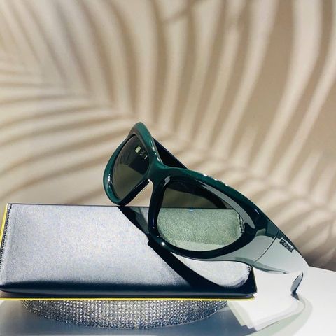 KÍNH MẮT NAM NỮ BLG PHOM CAT EYE BẢN DÀY DÁNG XẾCH HÀNG ĐỘC