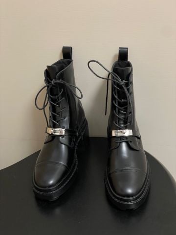 BOOT NỮ H M KELLY BUCKLE DÂY DA PHONG CÁCH MOTOR CỔ LỬNG ĐẾ DÀY