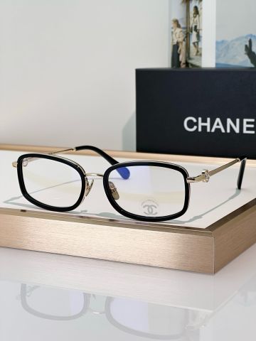 KÍNH MẮT NỮ CN DÁNG VUÔNG BO GÓC THANH LỊCH