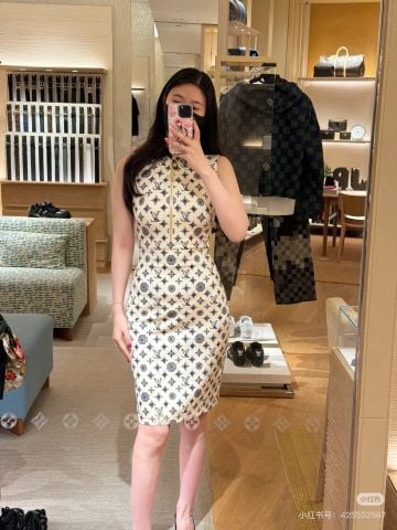 Đầm Nữ L*V  – Thiết Kế 2025 “All-over Monogram