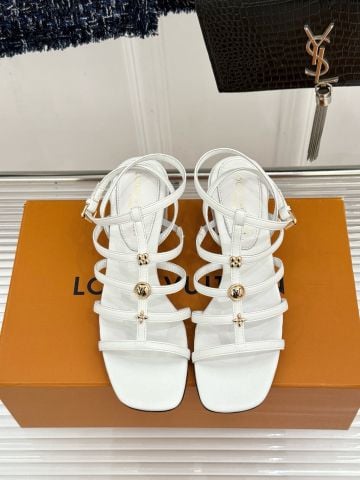 SANDAL CAO GÓT NỮ L V ROMAN STRAPPY DA BÊ – GÓT TRỤ, KHÓA KIM LOẠI TINH XẢO
