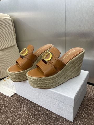 Dép nữ Di*or* Attitude  đế cói xuồng 10cm khóa logo
