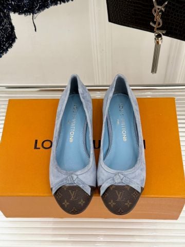 GIÀY BÚP BÊ NỮ L V DA LỘN PHỐI MŨI MONOGRAM NƠ NHỎ PHOM THANH LỊCH