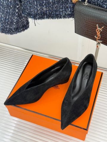 GIÀY NỮ H M MŨI NHỌN V-CUT GÓT XUỒNG TÔN DÁNG THANH LỊCH