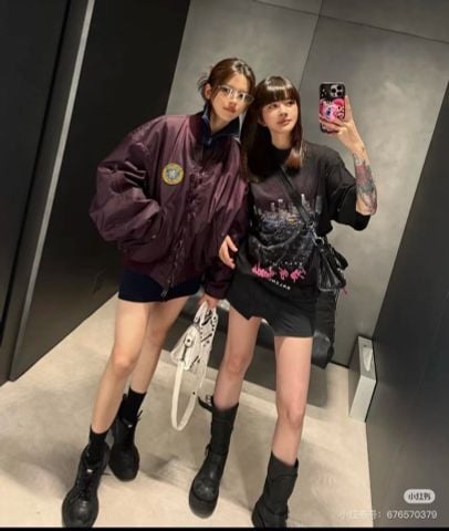 ÁO KHOÁC BOMBER UNISEX BLCG* THÂN PHOM RỘNG DROP-SHOULDER, PATCH HUY HIỆU SƯ TỬ THÊU SẮC NÉT – CHẦN BÔNG DÀY ẤM, CHẤT NYLON ÉP LẠNH CAO CẤP