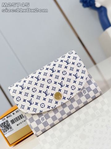 VÍ NỮ L*V  ROSALIE ROMANCE MINI – PHỐI DAMIER AZUR & MONOGRAM, NẮP BẤM LOGO