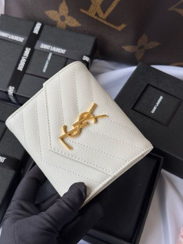 VÍ GẤP NỮ Y S L ENVELOPE COMPACT WALLET DA BÒ VÂN HẠT CHẦN CHEVRON NHIỀU MÀU