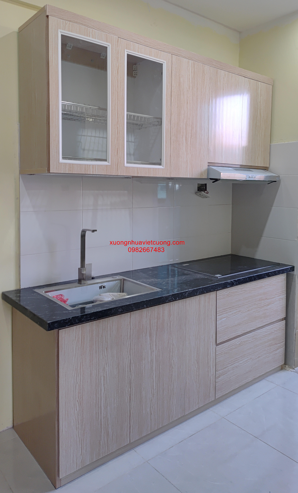 TỦ BẾP NHỰA TBN188