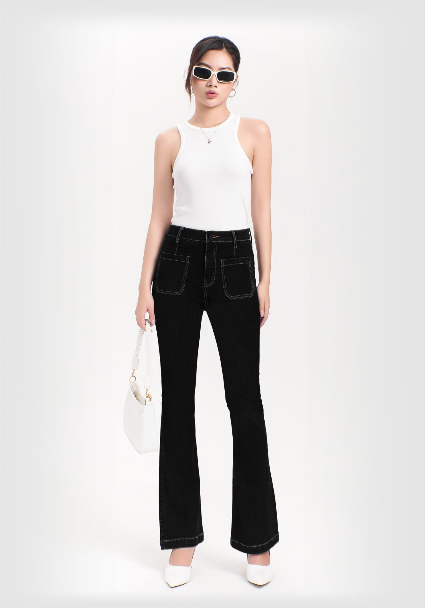 Quần Dài Nữ Dáng Loe Màu Đen - Black Flared Women's Jeans - 124WD2084B1