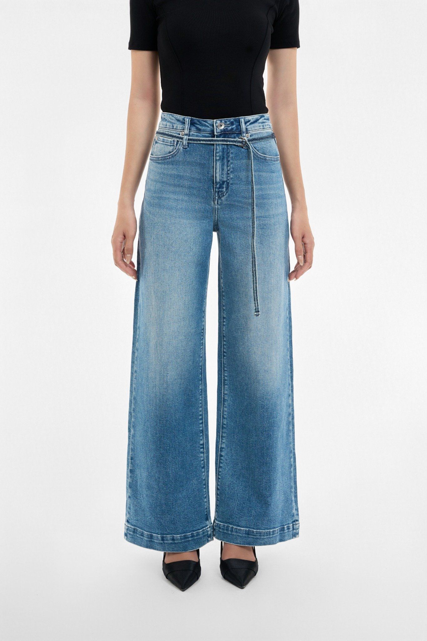QUẦN DÀI NỮ DENIM LIGHT BLUE FORM WIDE LEG CÓ DÂY LƯNG - 124WD2085F1