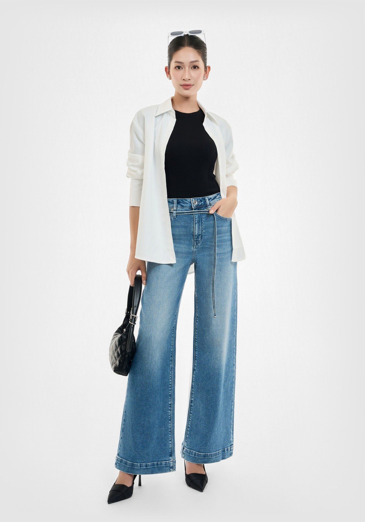 QUẦN DÀI NỮ DENIM LIGHT BLUE FORM WIDE LEG CÓ DÂY LƯNG - 124WD2085F1