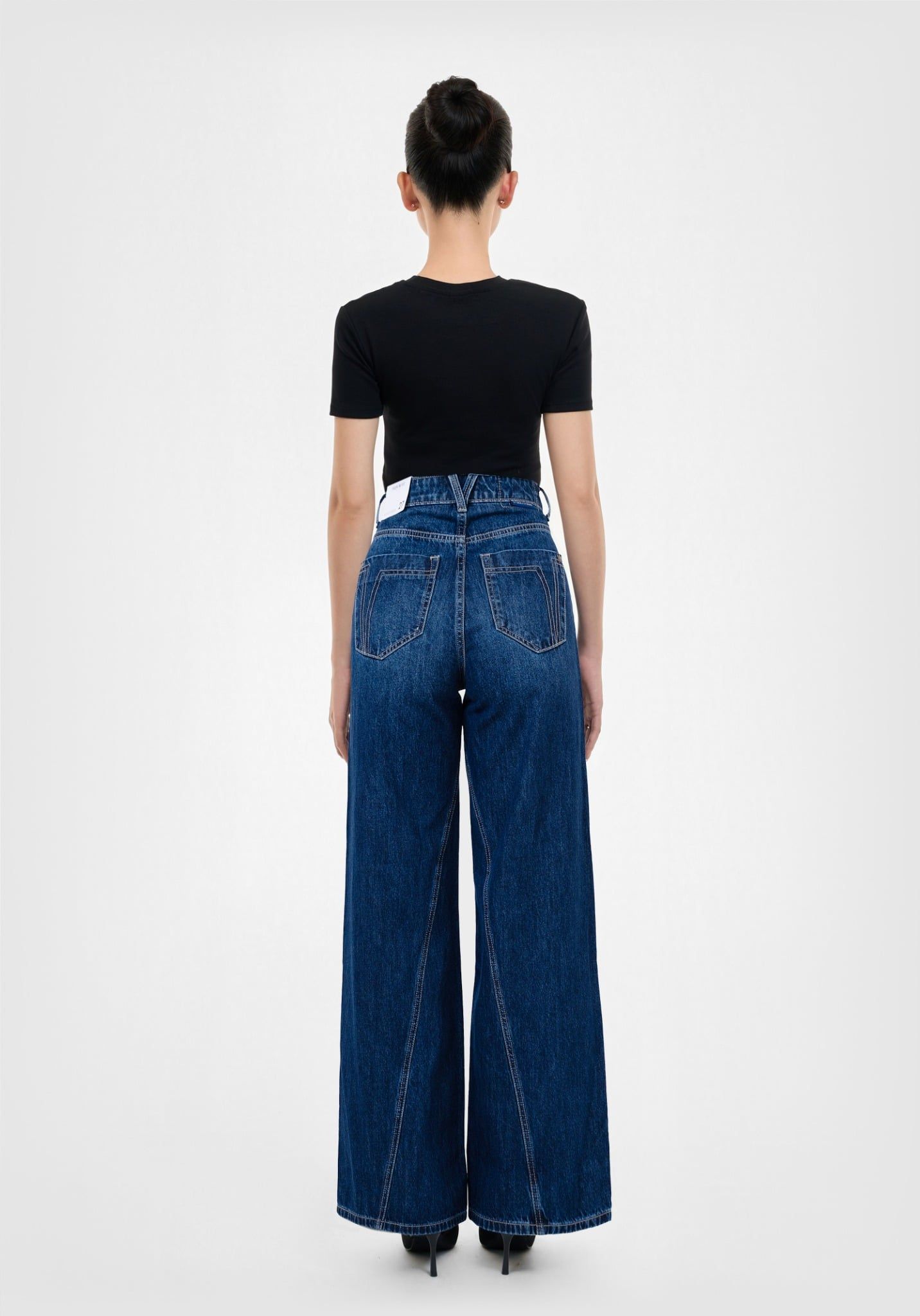 Quần Dài Dáng Wide Leg Ống Suông Rộng Màu Xanh Đậm - Dark Blue Wide Leg Women's Long Jeans - 124WD2085F2