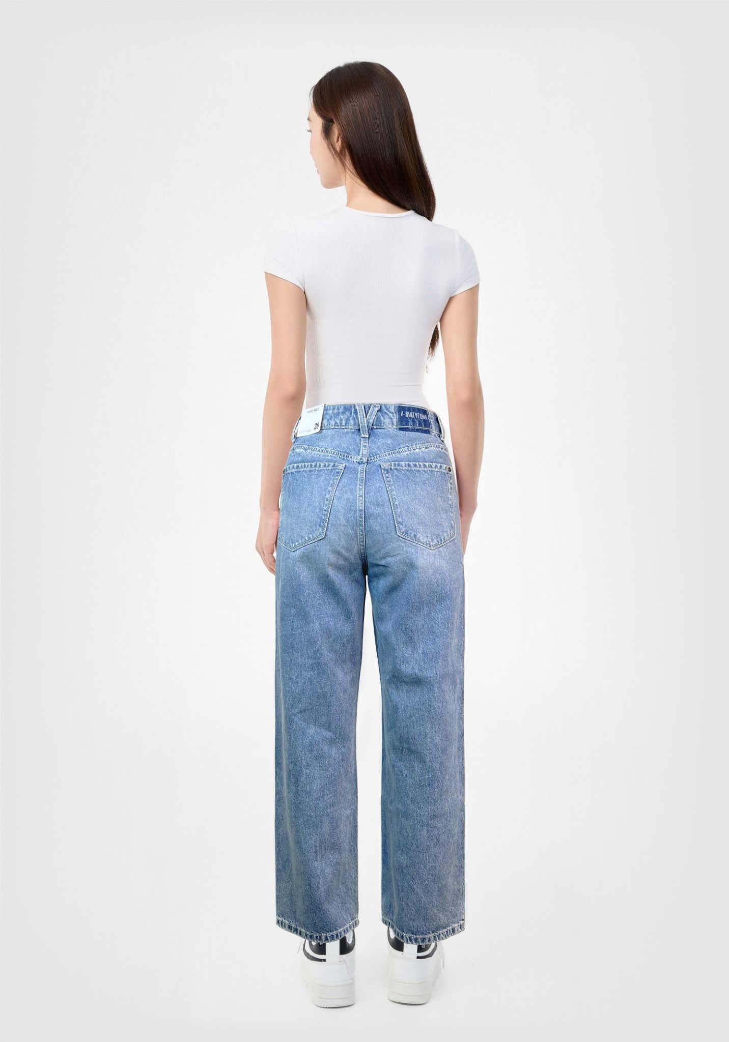 Quần Dài Ống Đứng Dáng Crop Màu Xanh Nhạt - Light Blue Straight Women's Jeans - 124WD2093B1