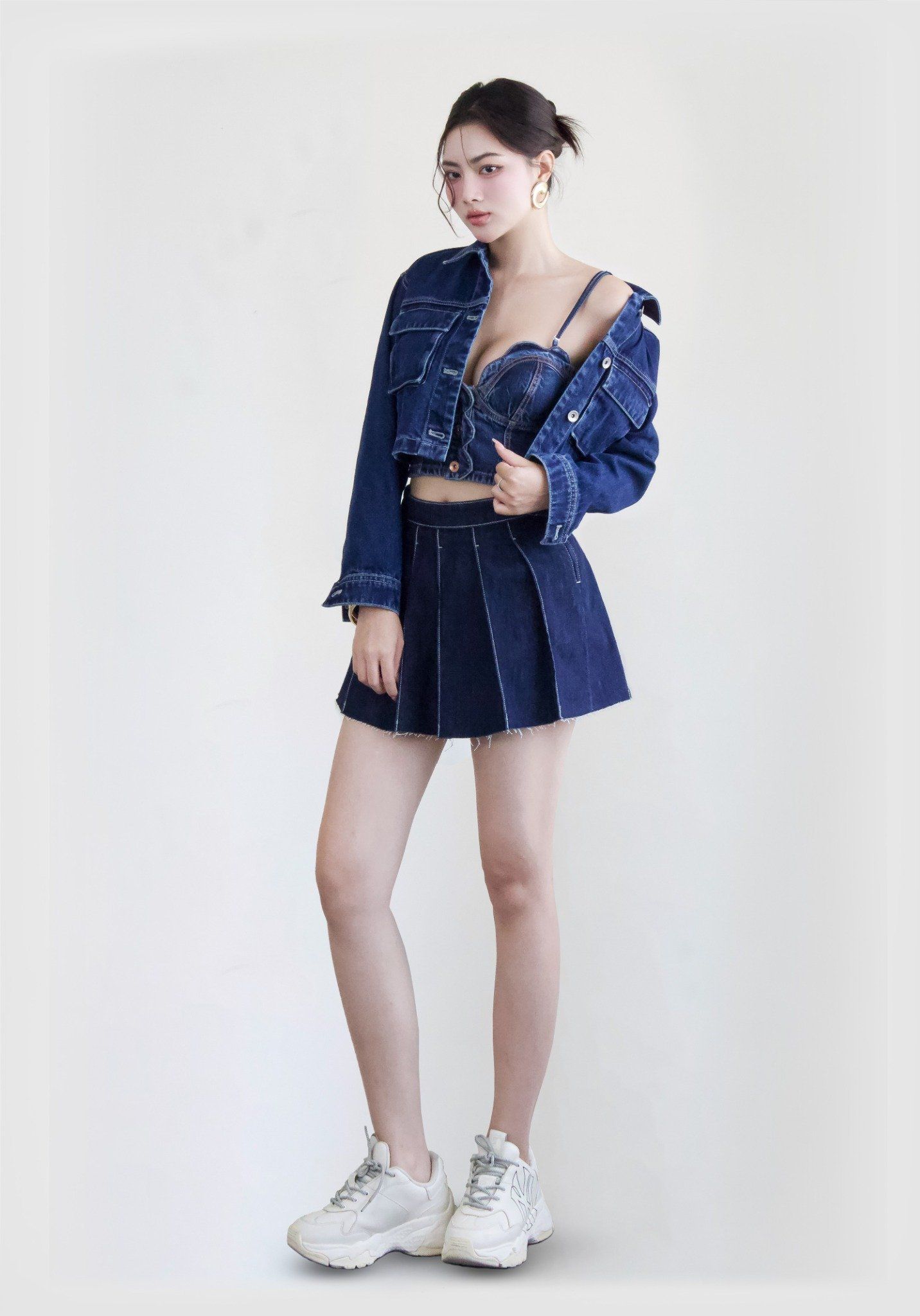 ÁO KHOÁC NỮ DENIM DARK BLUE TÚI HỘP FORM CROP - 125WD1044F1