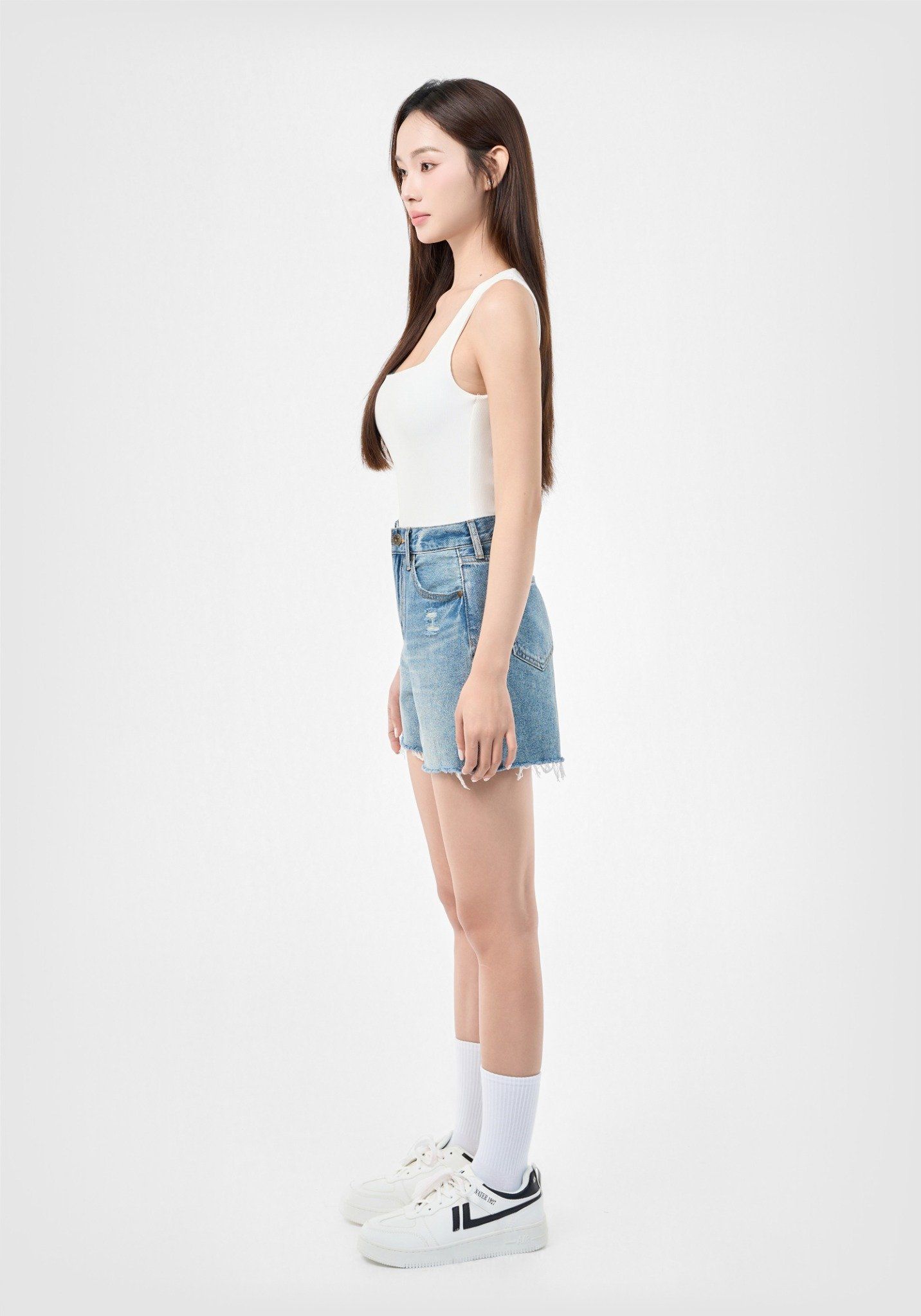 QUẦN SHORTS NỮ DENIM LIGHT BLUE  FORM RỘNG - 125WD1103F1