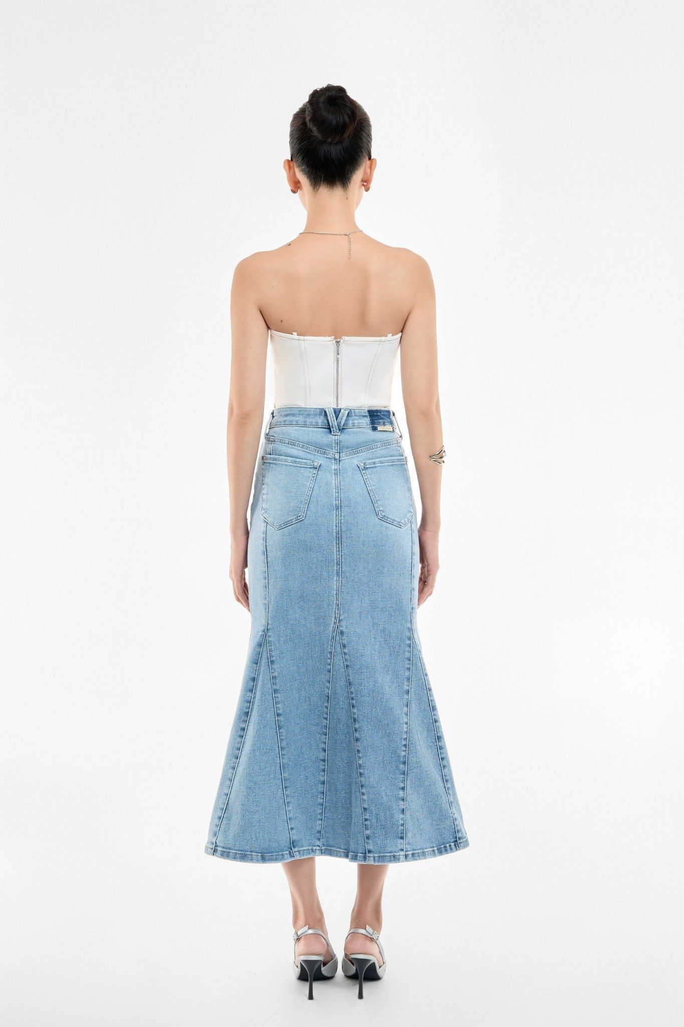 ÁO KIỂU NỮ DENIM TRẮNG FORM ÔM - 125WN1015F1