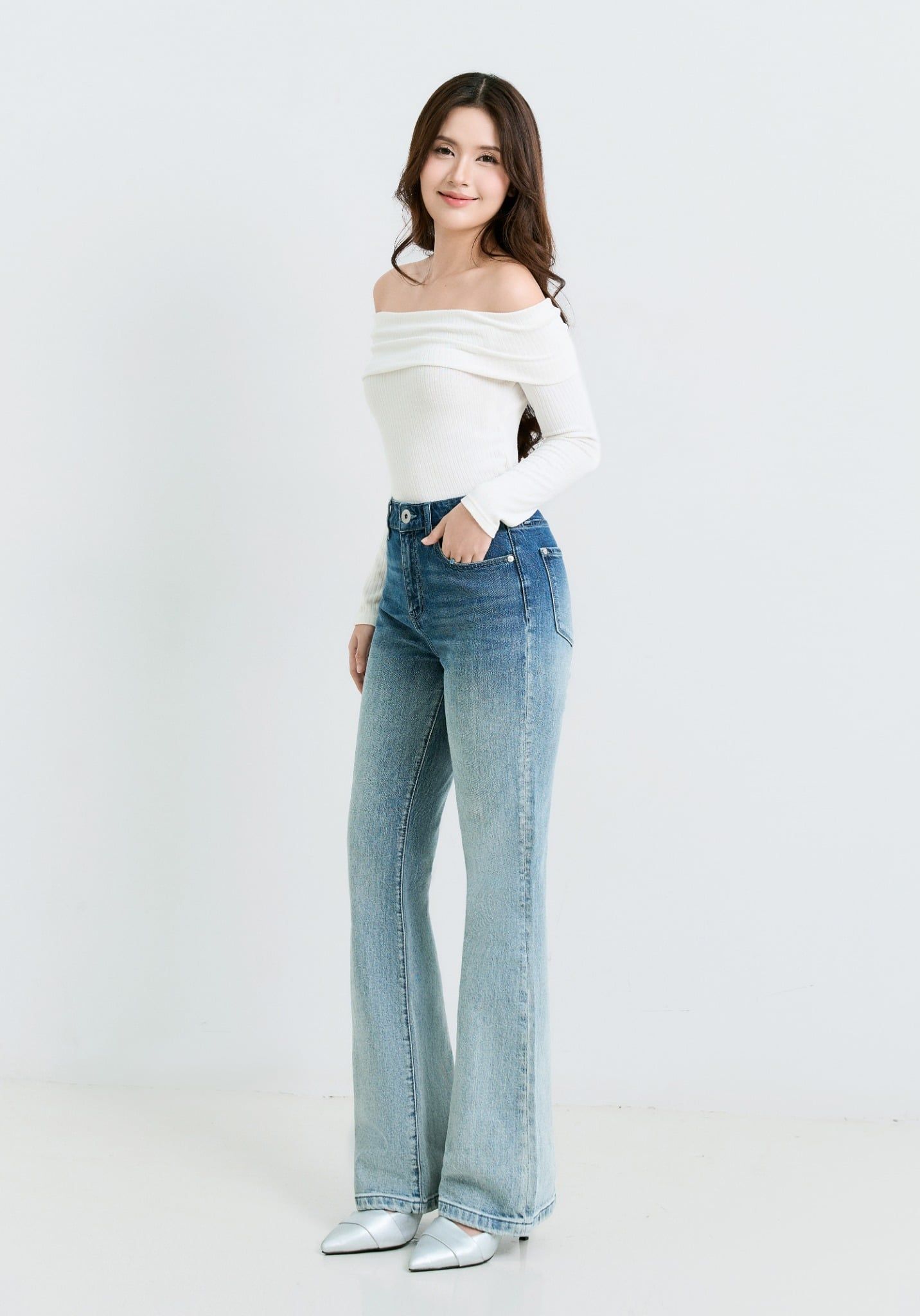 QUẦN DÀI NỮ DENIM OMBRE FORM STRAIGHT - 125WD2083F1