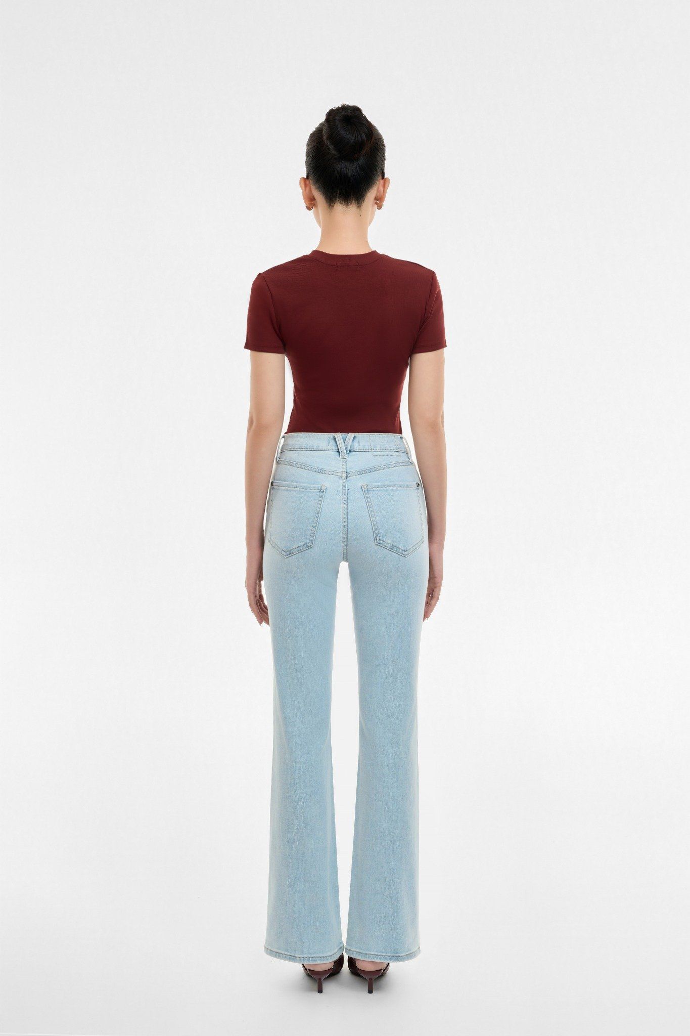 QUẦN DÀI NỮ DENIM LIGHT BLUE FORM BOOT CUT LƯNG TRUNG - 125WD2084B1