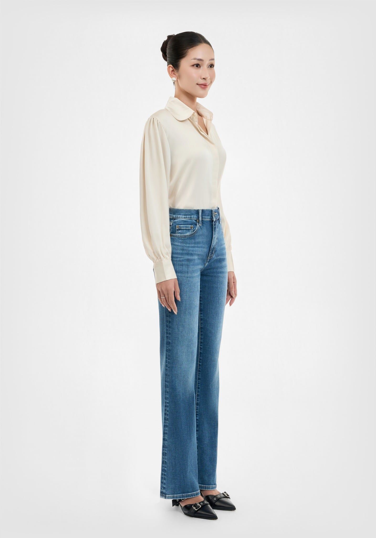 QUẦN DÀI NỮ DENIM MEDIUM BLUE FORM BOOTCUT  LƯNG TRUNG - 125WD2084B1