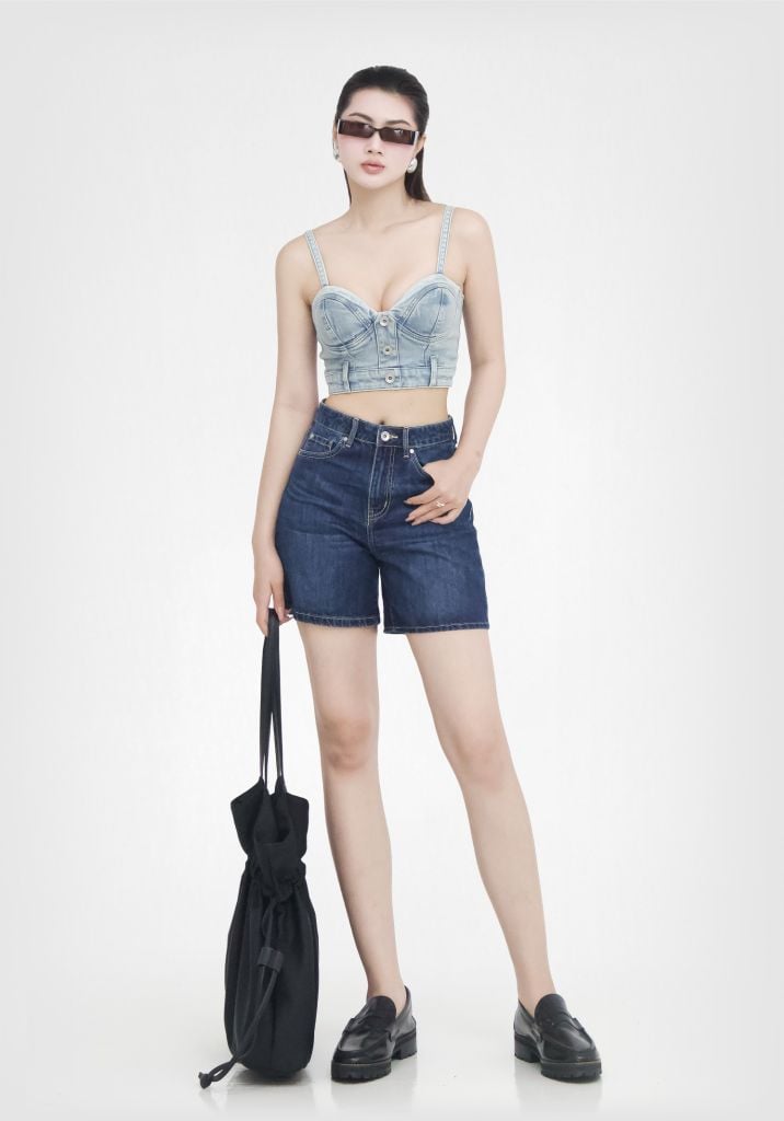 Quần Shorts Nữ Denim Dark Blue Form Rộng - 125WD2104B2