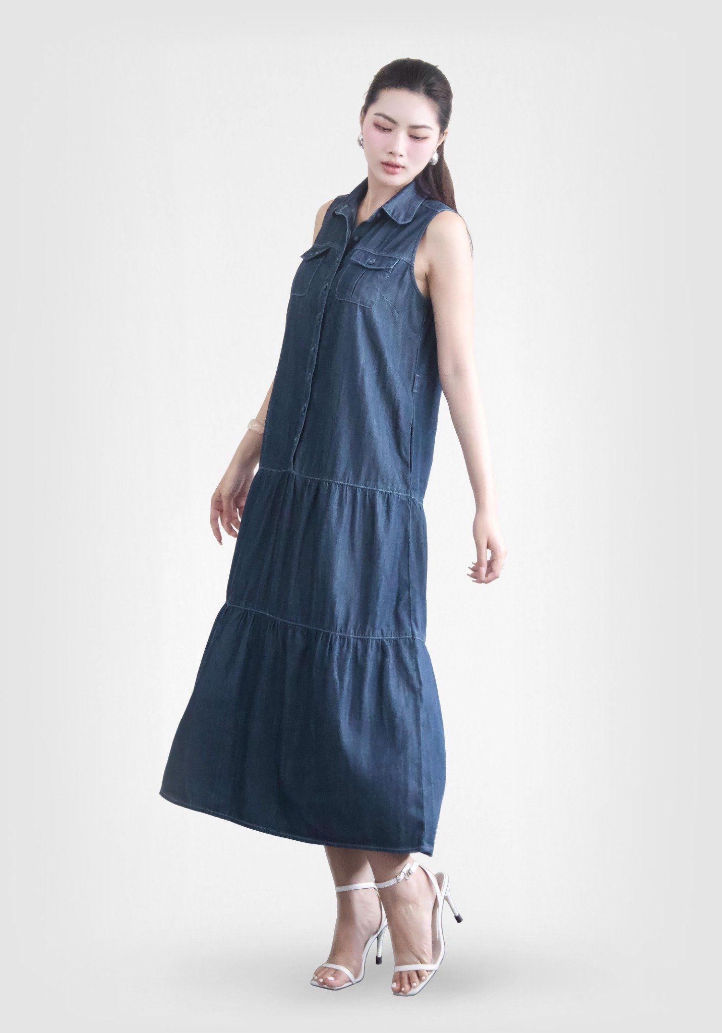 ĐẦM DENIM DARK BLUE FORM MAXI KHÔNG TAY - 125WD2127F2