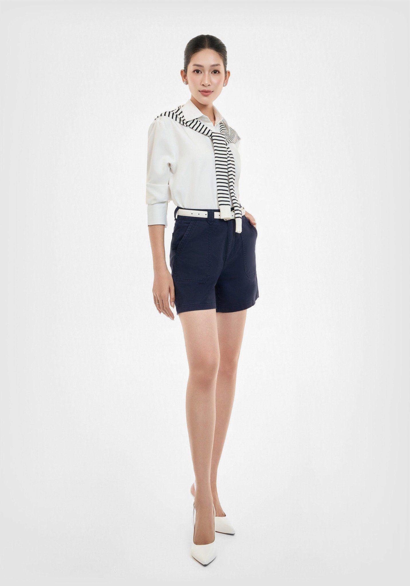 QUẦN SHORTS NỮ KAKI  NAVY TÚI WORKWEAR FORM ĐỨNG - 125WN2104B3