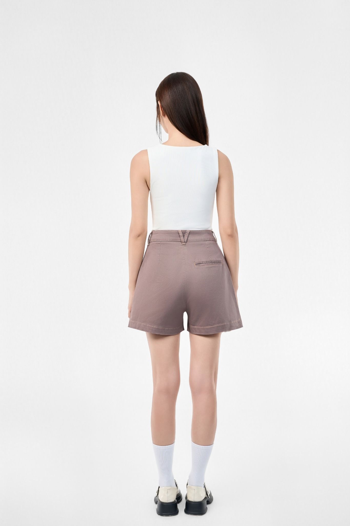 QUẦN SHORTS NỮ KAKI TÍM MÔN TÚI XÉO FORM RỘNG - 125WN2104B4