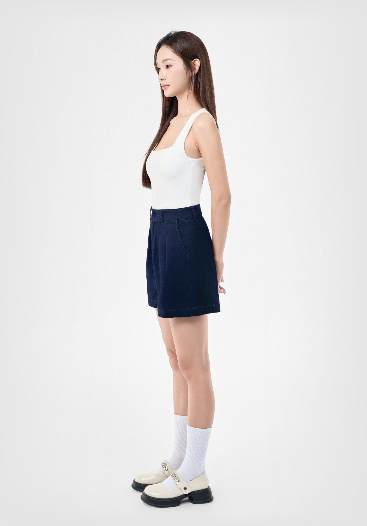 QUẦN SHORTS NỮ KAKI  NAVY TÚI XÉO FORM RỘNG - 125WN2104B4