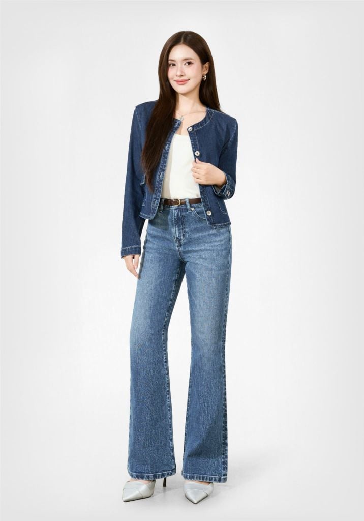 ÁO KHOÁC DENIM NỮ CỔ TRÒN V-SIXTYFOUR DÁNG LỬNG MÀU XANH ĐẬM - 126WD2044F3
