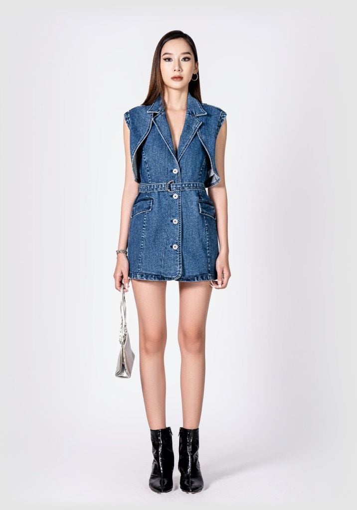 Áo Denim Nữ Cổ Vest Form Rộng. Women's Denim Shirt Wide Vest Collar - 223WD1046F2