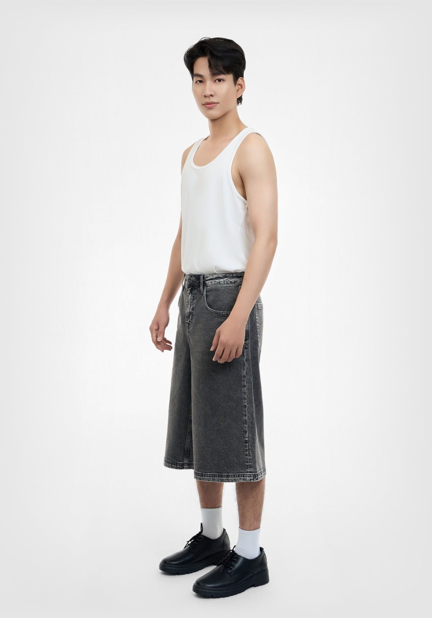 QUẦN SHORTS NAM DENIM XÁM FORM RỘNG - 224MD3103B2