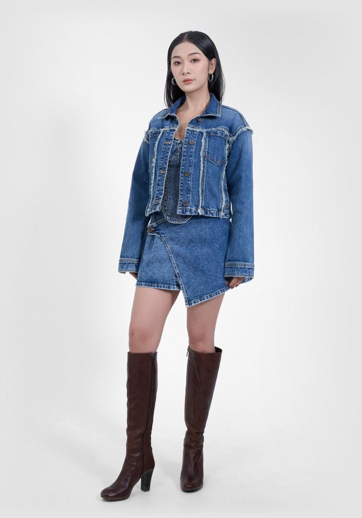 ÁO KHOÁC NỮ DENIM MEDIUM BLUE  FORM CROP RỘNG - 224WD1044F1