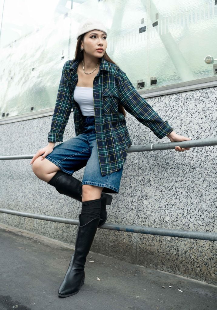 Quần Short Lửng Ống Rộng Màu Med Blue - Med Blue Women's Wide-Tube Shorts - 224WD1104B1