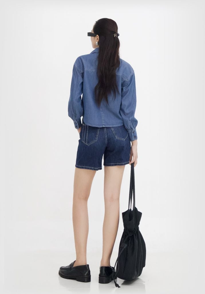 ÁO SƠ MI DENIM DARK BLUE FORM CROP RỘNG DÀI TAY - 224WD2034B1