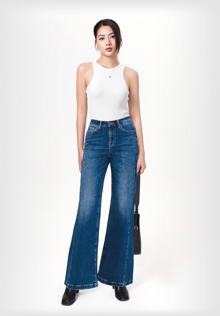 Quần Jeans Nữ Dáng WideLeg Màu Xanh Đậm -  Dark Blue WideLeg Woman's Long Jeans - 224WD2085F1