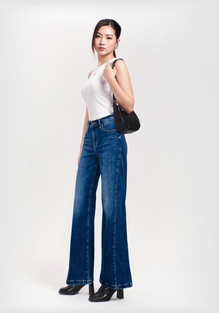 Quần Jeans Nữ Dáng WideLeg Màu Xanh Đậm -  Dark Blue WideLeg Woman's Long Jeans - 224WD2085F1