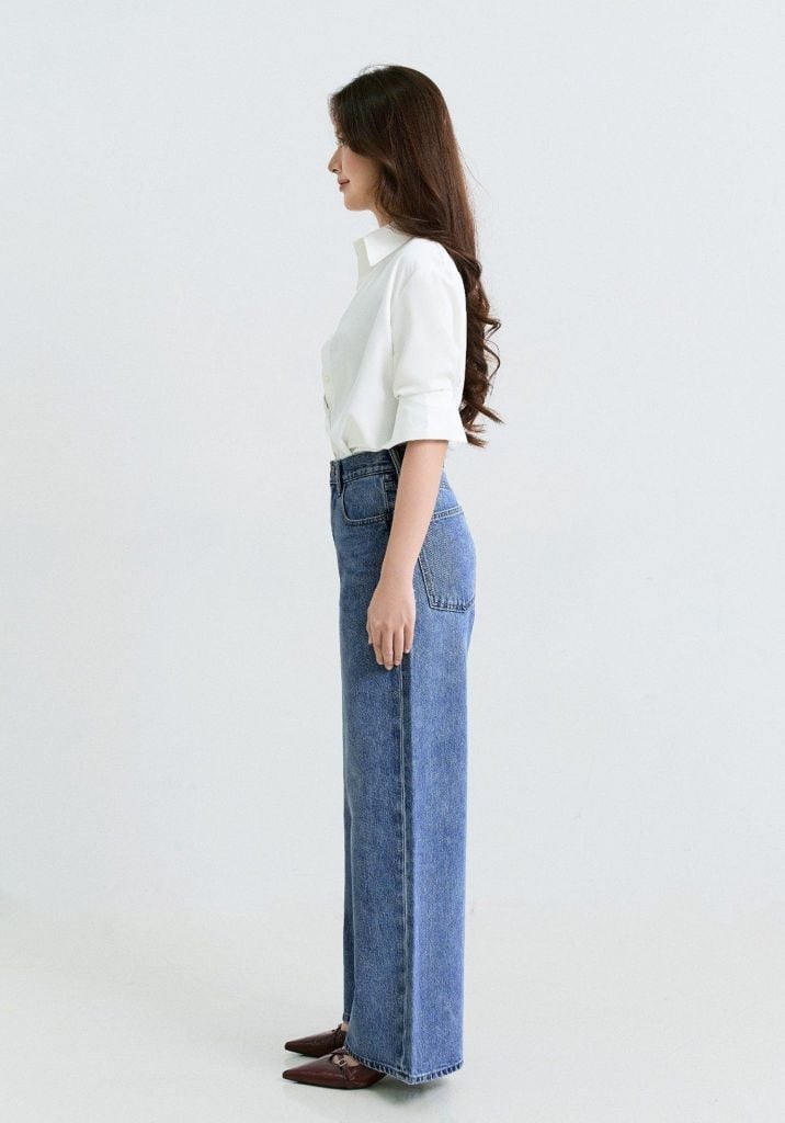 QUẦN DÀI NỮ DENIM DÁNG RELAX CROP XANH TRUNG - 225WD2080B1