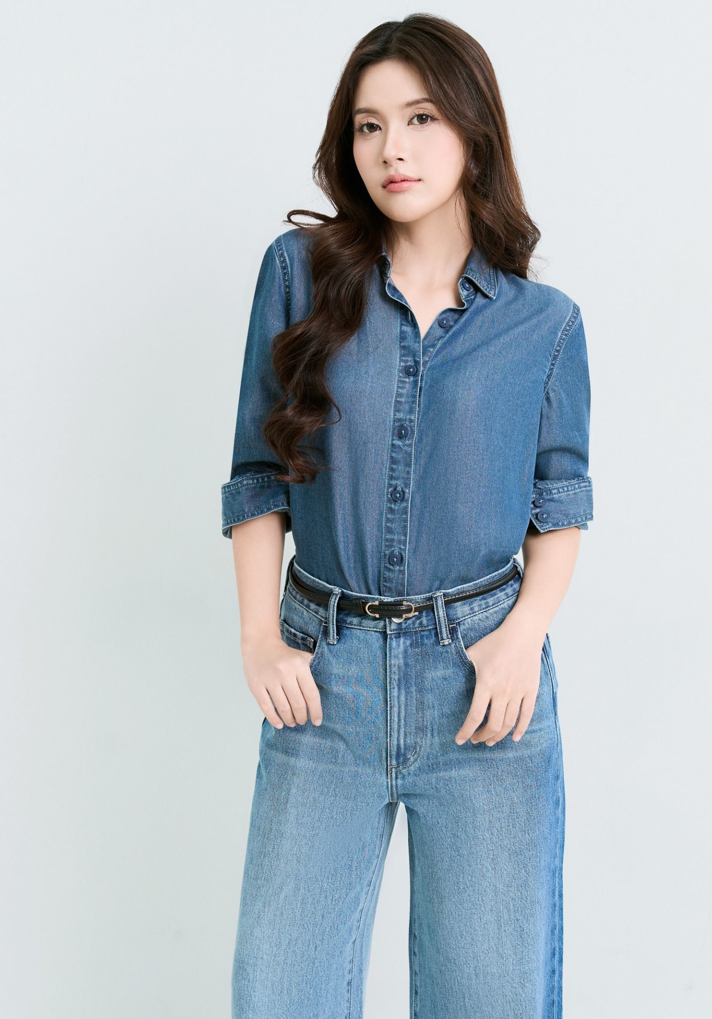 QUẦN DÀI NỮ DENIM DÁNG RELAX CROP LASER 2 MÀU - 225WD2080F2