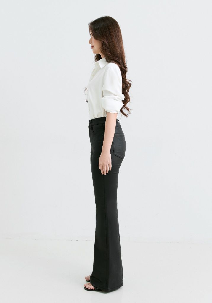 QUẦN DÀI NỮ DENIM COATING ĐEN FORM FLARED - 225WD2084B1