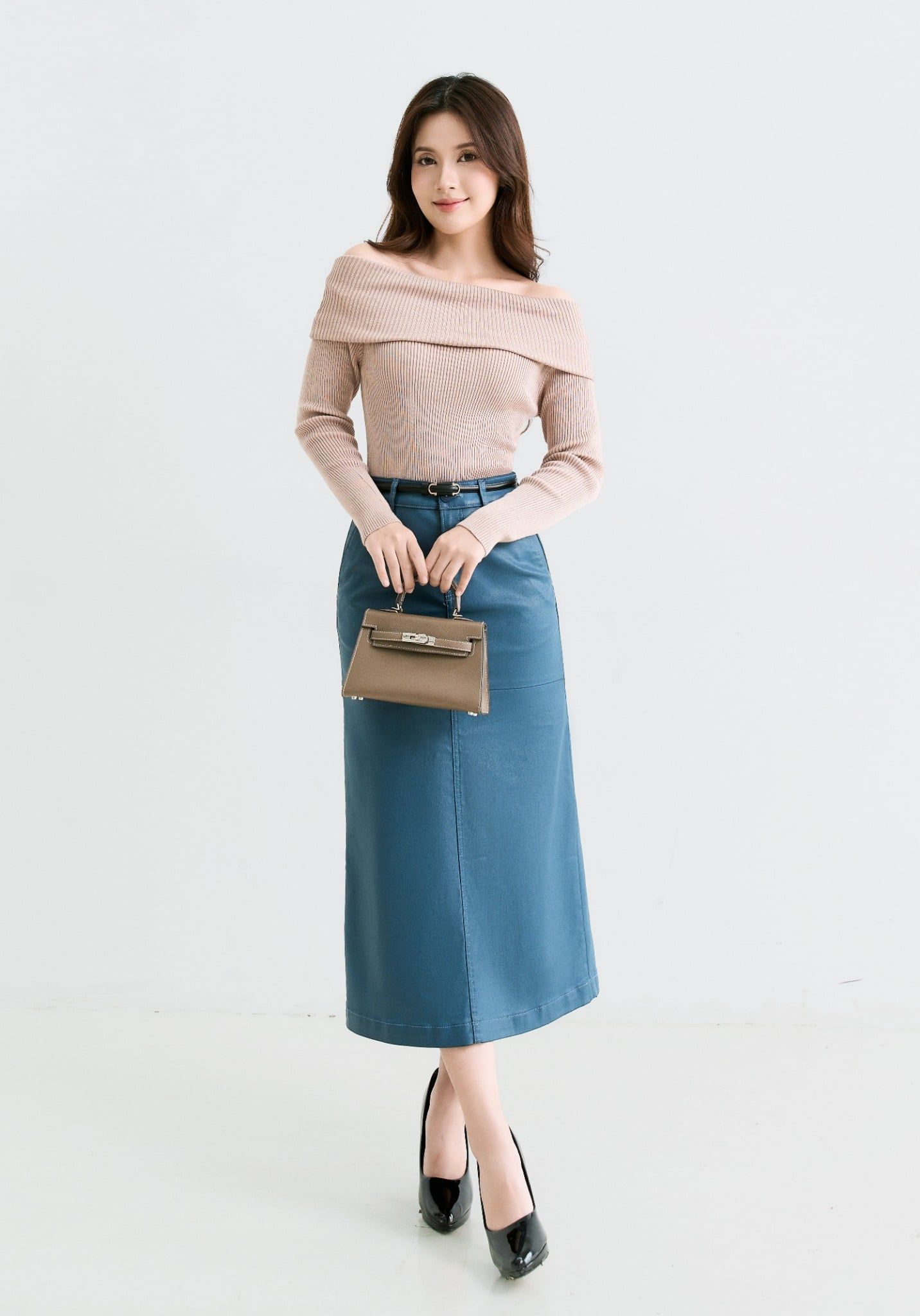 VÁY NỮ DENIM COATING XANH FORM MIDI - 225WD2116F1