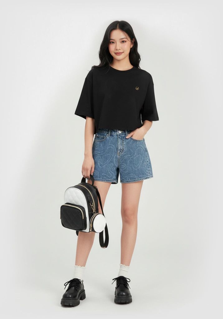 ÁO THUN NỮ DÁNG CROP RỘNG MÀU ĐEN IN LOGO TRÒN - 225WN1023B1